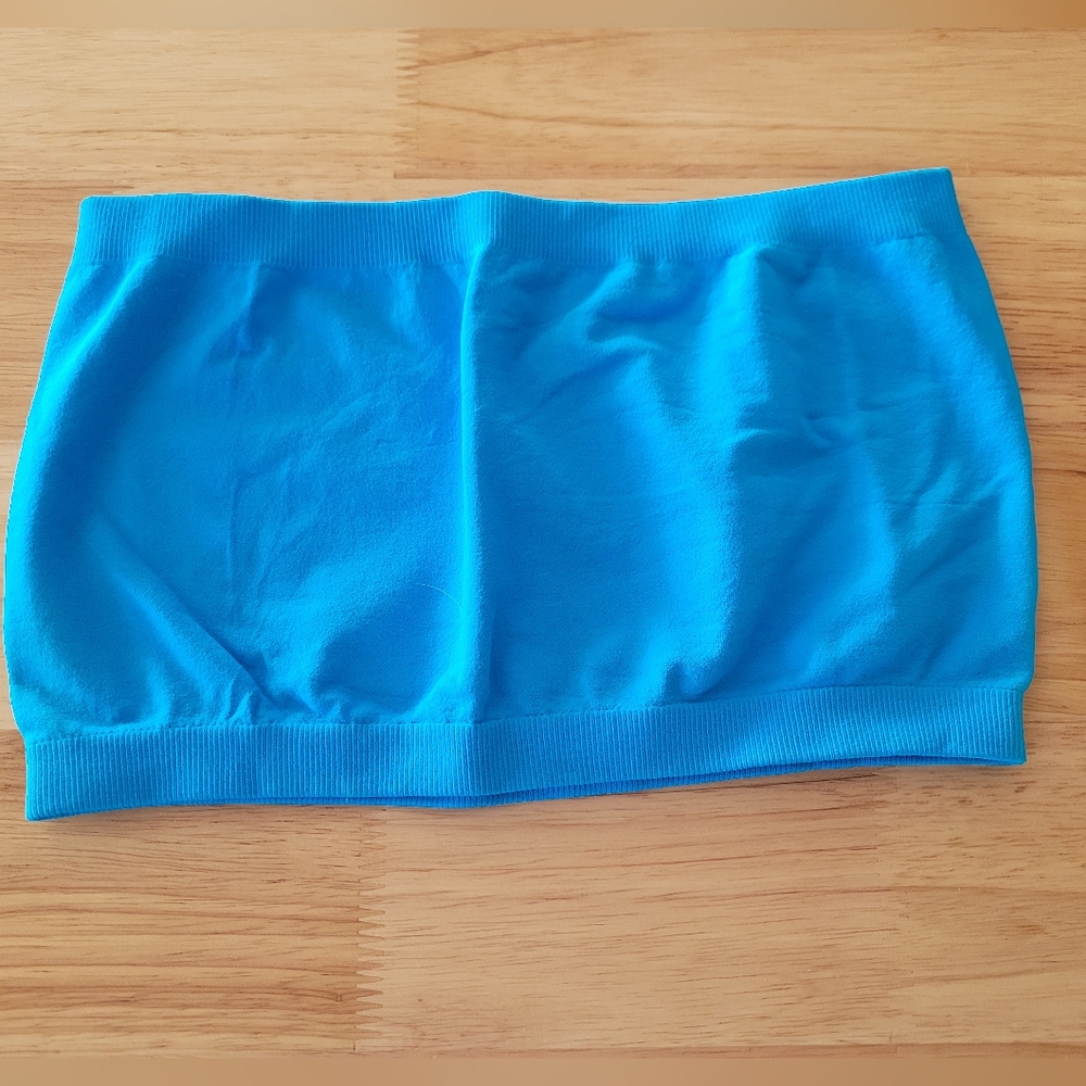 Nikibiki Bandeau Top